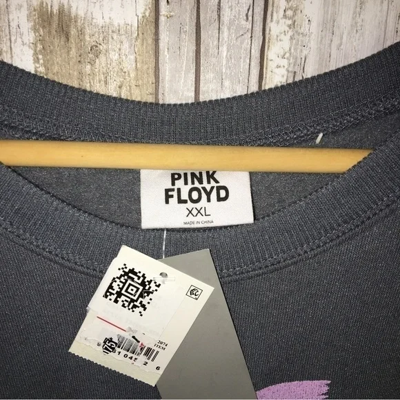 NWT Pink Floyd Dark Side Grey Crop Sweatshirt - Picture 4 of 4